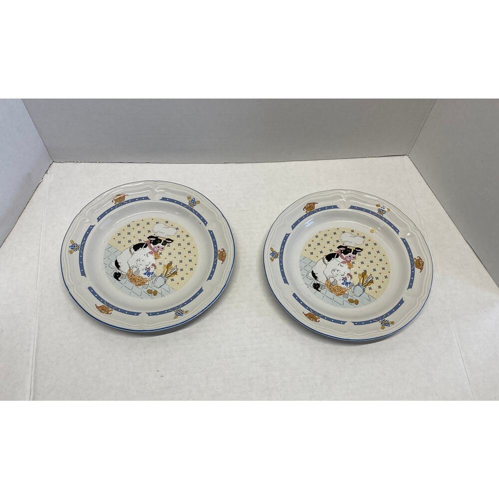 Newcor Kitchen Kow Cow Stoneware Plates Set of 2 Pre Owned